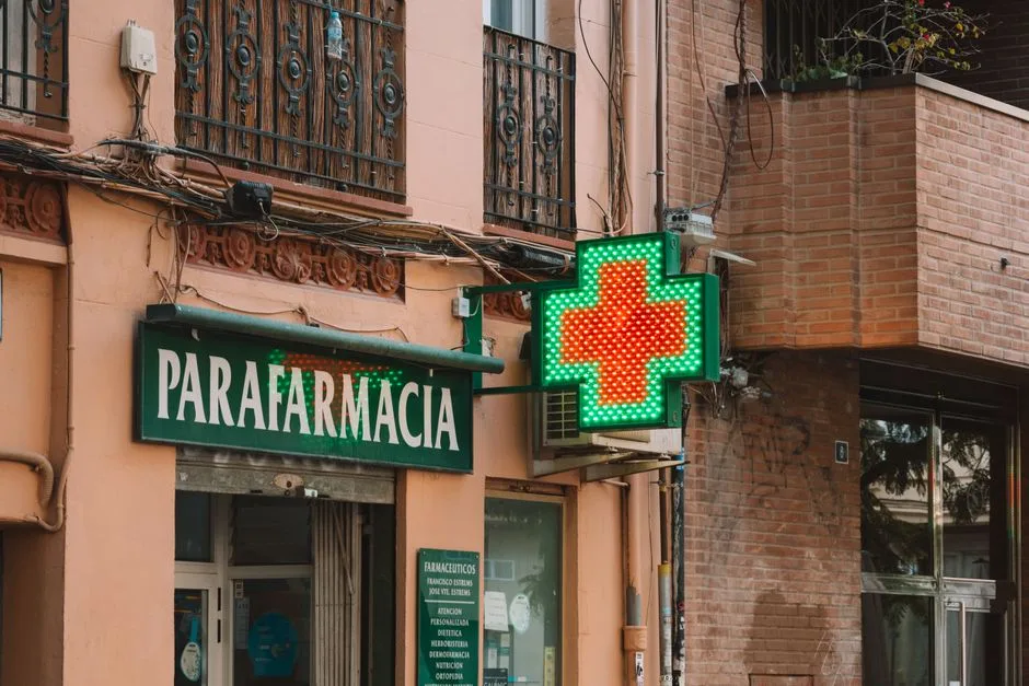 Farmacia de guardia abierta ahora: cómo encontrarla 24h