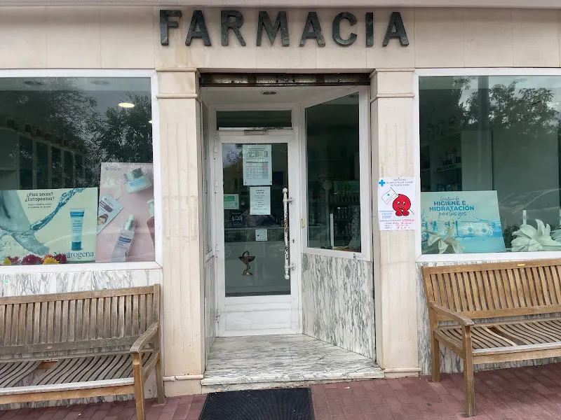 Ana Dorado Bris - Farmacia en Jadraque - foto 2