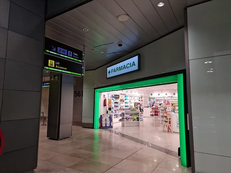 Farmacia Lourdes Galdon Terminal 2 - Farmacia en Madrid - foto 2