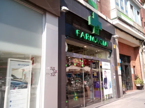 Farmacia Plaza Conde de Casal - Madrid