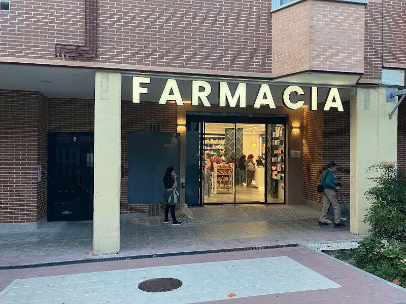 Farmacia LOMELINO Fuenlabrada Loranca 12 horas - Farmacia en Fuenlabrada - foto 2