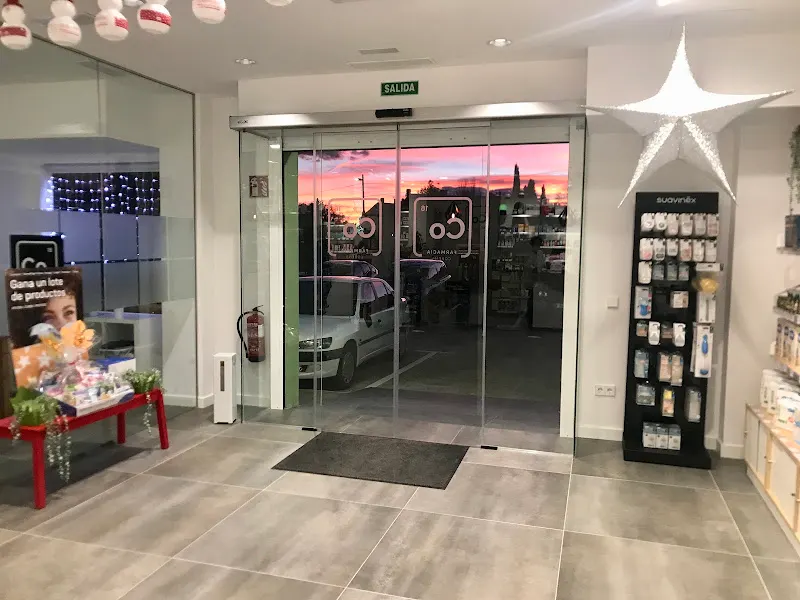 FARMACIA COBEÑA - Farmacia en Cobena - foto 2