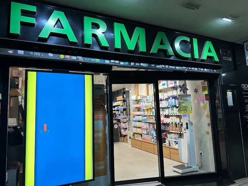 Farmacia Suecia 53 - Farmacia en Madrid - foto 3