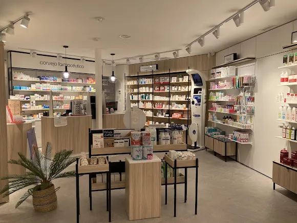 Farmacia Valor - Sevilla la Nueva