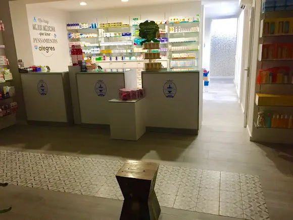 FARMACIA MARÍA GRAMAGE GÓMEZ. COSMÉTICA