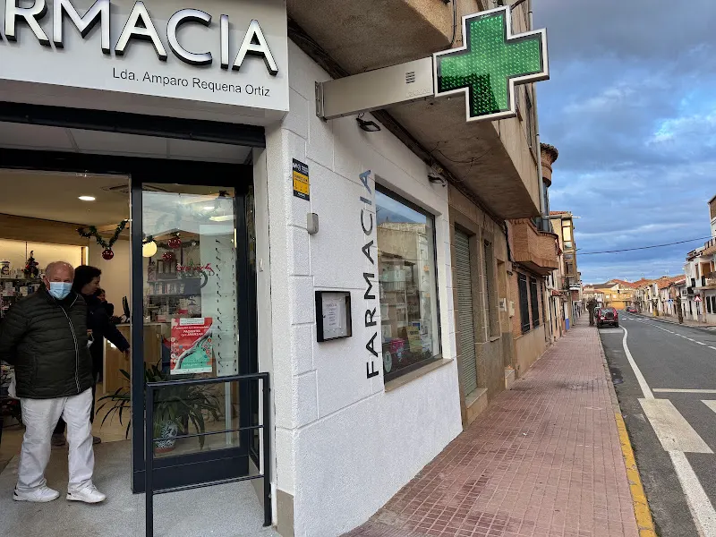Requena Ortiz, Amparo - Farmacia en Villanueva de la Fuente - foto 2