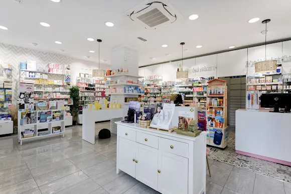 Farmacia Noreña -Lda. Ana Montilla Hueso-