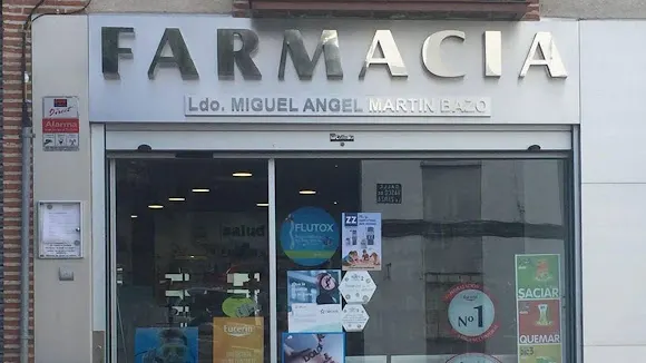 Farmacia Miguel Ángel Martín Bazo