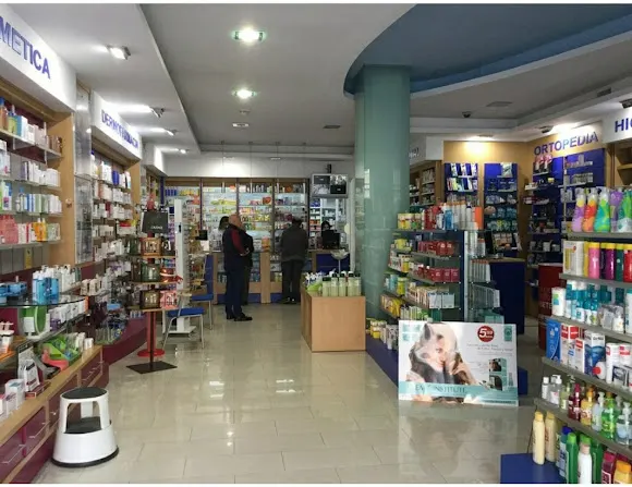 Farmacia y Nutricionista Mérida FarmaTrias Ldo. José E. Trías
