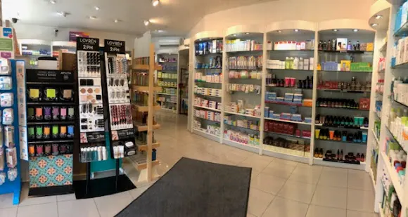 Farmacia Barni