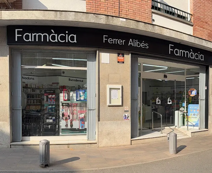 Farmàcia Ferrer Alibés - Farmacia en Cardedeu - foto 2