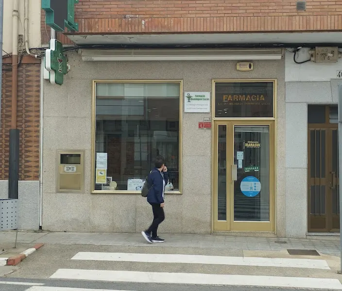 Domínguez Lucas C.B. - Farmacia en Navaconcejo - foto 2