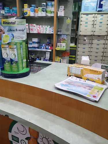 Farmacia Palmones, Titular Félix Suárez Bárcena