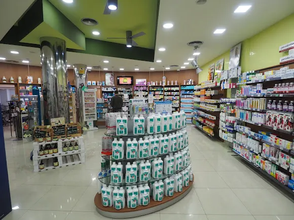 FARMACIA DELGADO CORREA CB