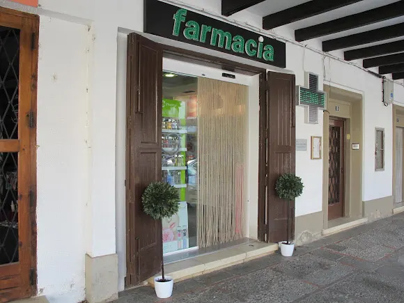 Farmacia Viver - Almudena Bolós Martí - Viver