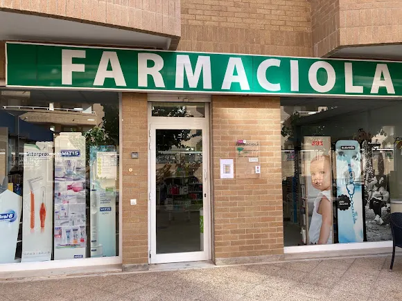 Farmaciola Marina d'Or (dependiente de Farmacia Lahoz-Pruñonosa)