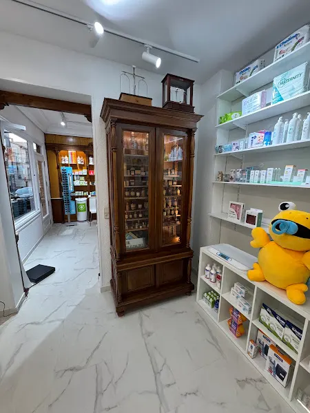 Ana María Elena Yus - Farmacia en Soneja - foto 2