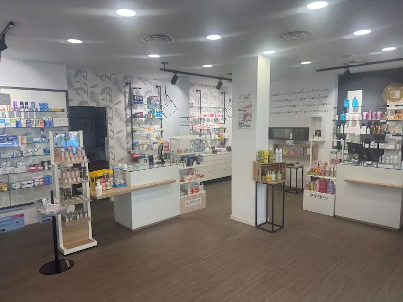 Farmacia Montecarmelo Liébana