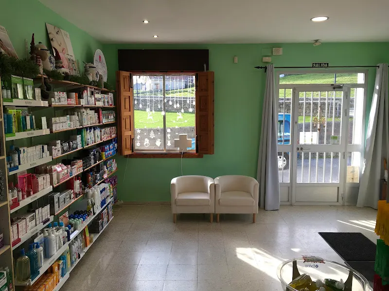 Farmacia Valles Pasiegos - Farmacia en San Pedro del Romeral - foto 2