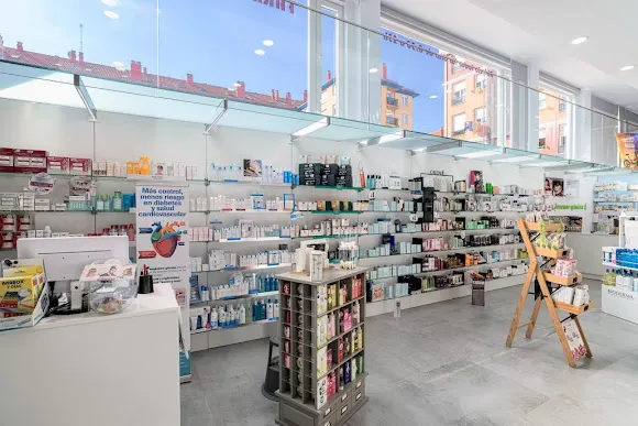 FARMACIA ORTOPEDIA Mónica Martínez Obregón