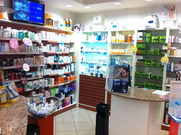 Farmacia "Menchén C. B." - Farmacia en Valdepeñas