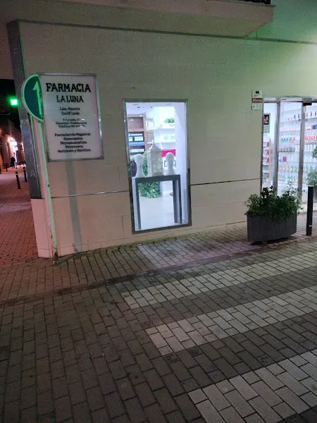 Farmacia La Luna - Ldo. Mounir Zarif León