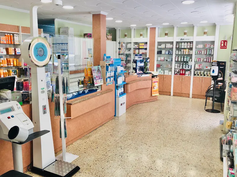 Farmàcia Núria Vives - Farmacia en Blanes - foto 2