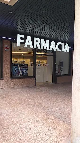 Farmacia Marta Timoner - Plaza de los Patines - Farmacia en Palma - foto 2