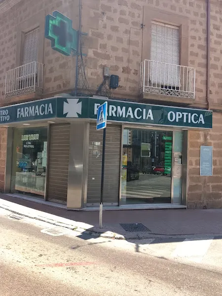 Farmacia Caro Eisman Carmen Victoria - Farmacia en Linares - foto 2