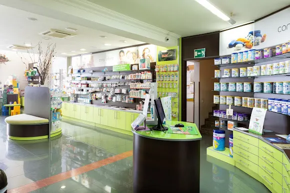 Farmacia Martín Capote Lcda. Mercedes Fiestas Martín