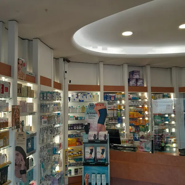 Farmacia "Las Huertas" (Isabel Domínguez Luaces)