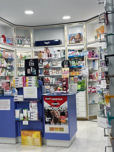 Ana María Aller Martínez - Farmacia en León - foto 2