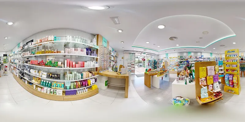 Farmacia Diana Lda. María Del Mar Navarro Cozar. Estepona.
