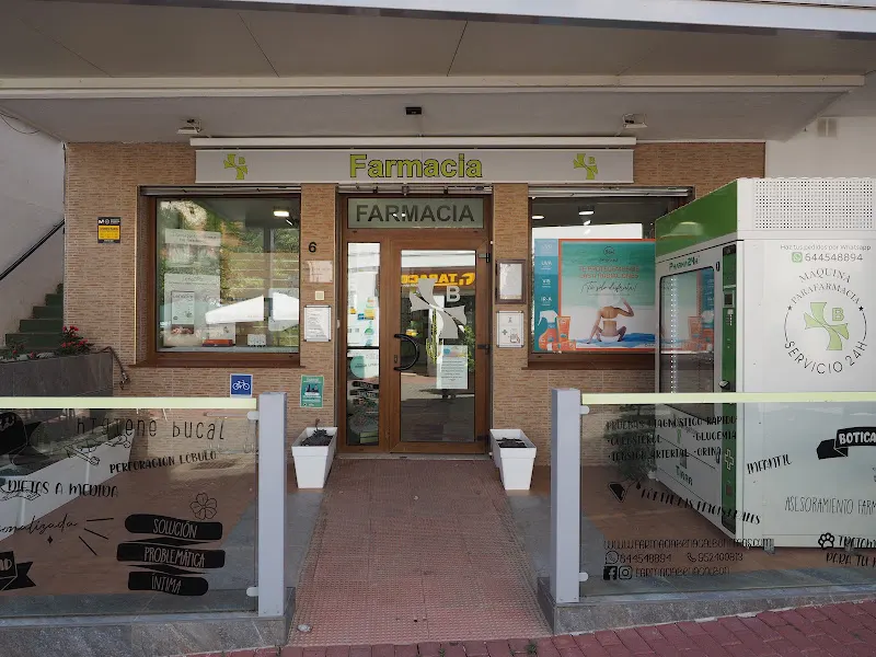 Farmacia Benagalbón (Alberto Leyton Jiménez) - Farmacia en Rincón de la Victoria - foto 2
