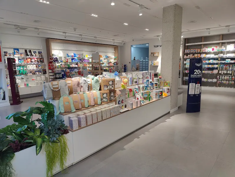 FARMACIA ARCHENA: Ldo. Serafín Martínez Muñoz