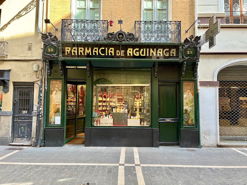FARMACIA AGUINAGA - Farmacia en Pamplona - foto 2