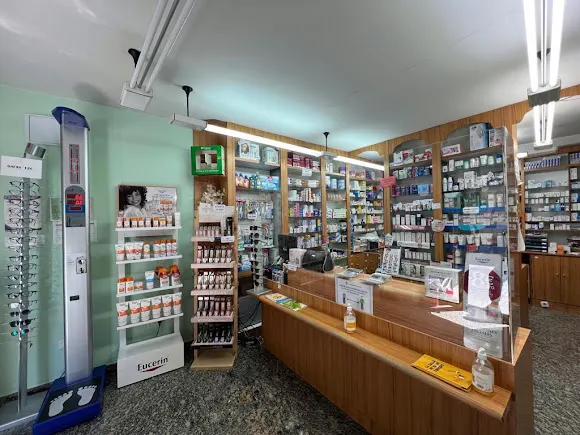 FARMACIA SARA REVUELTO