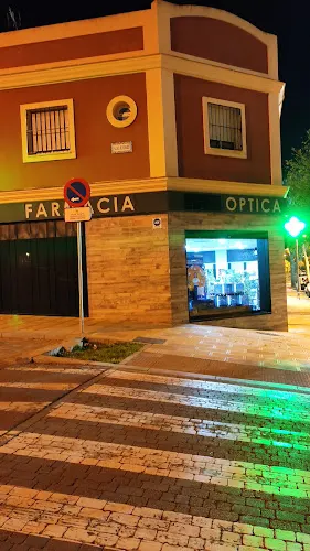 Farmacia-Óptica Santa Lucía 99
