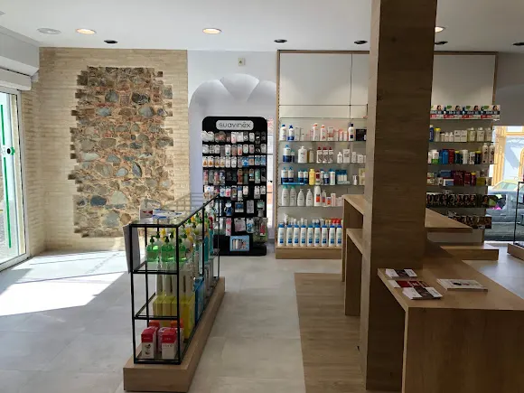 Farmacia Lydia Romero Óptica Avelino Romero - Castilblanco de los Arroyos
