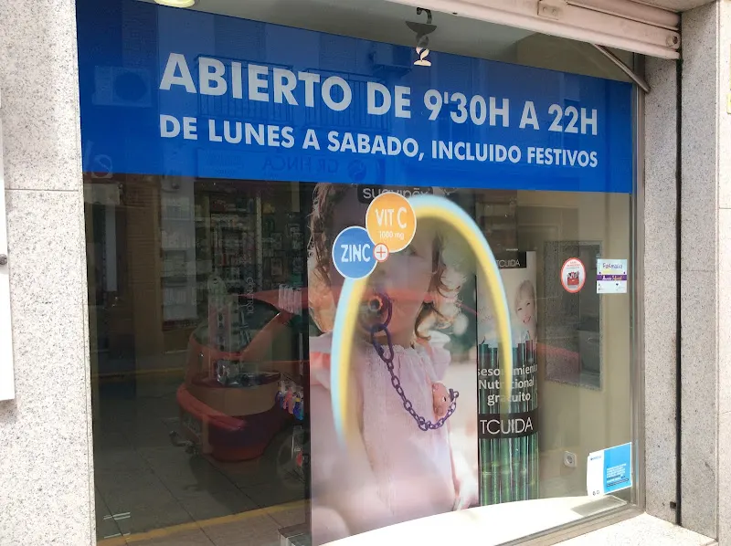 FARMACIA POYATOS DEL POZO - Farmacia en Dos Hermanas - foto 2