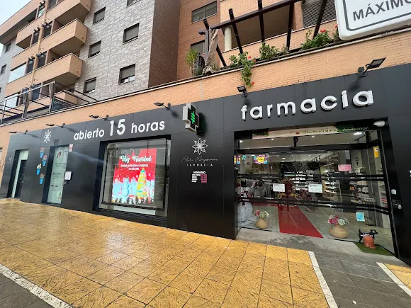 FARMACIA CLARA CAMPOAMOR