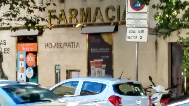 Farmacia Moya - J. Rodríguez de Moya - - Farmacia en Sevilla - foto 2