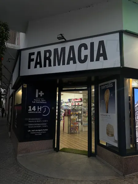 Farmacia-Optica I+ La Corredera