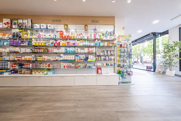Farmacia la Cala