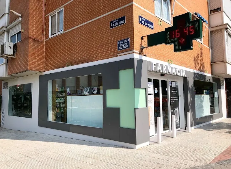 Farmacia Tubau 19 - Farmacia en Madrid - foto 2