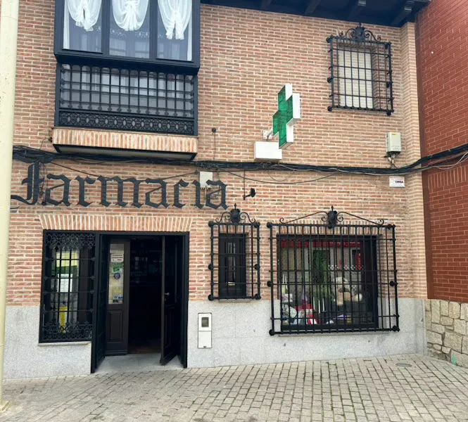 Farmacia Vega Casales - Farmacia en Calera y Chozas - foto 2