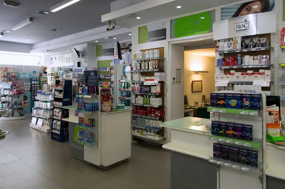 Farmacia Trébol Avenida Puerto - Valencia