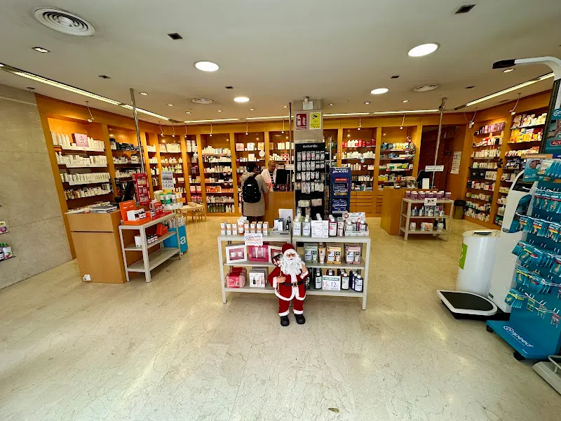 Farmacia Llorca Chuliá - Farmacia en Valencia - Farmacia en Valencia - foto 3