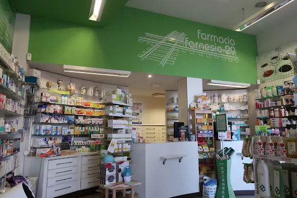 Farmacia farnesio 29 (Lda. Basilia Illana Fernández) - Valladolid