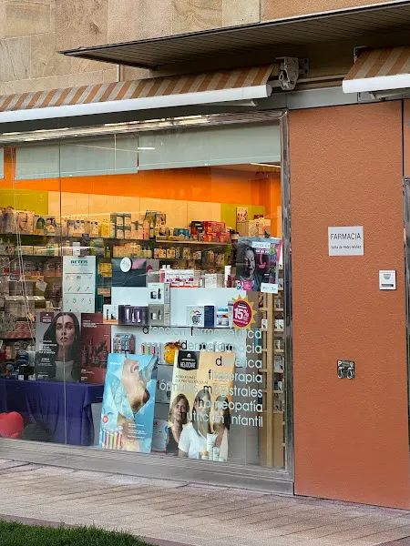 Farmacia Farmarroyo (Lda. Mª Teresa Múñez González)
